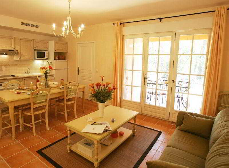 Lagrange Vacances Domaine De Fayence Exterior photo